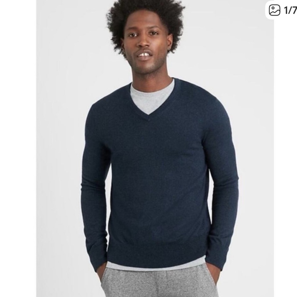 Banana Republic Luxury Blend V Neck Sweater